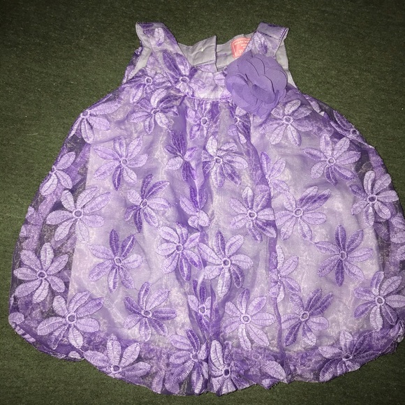 Childrens place - Picture 1 of 3